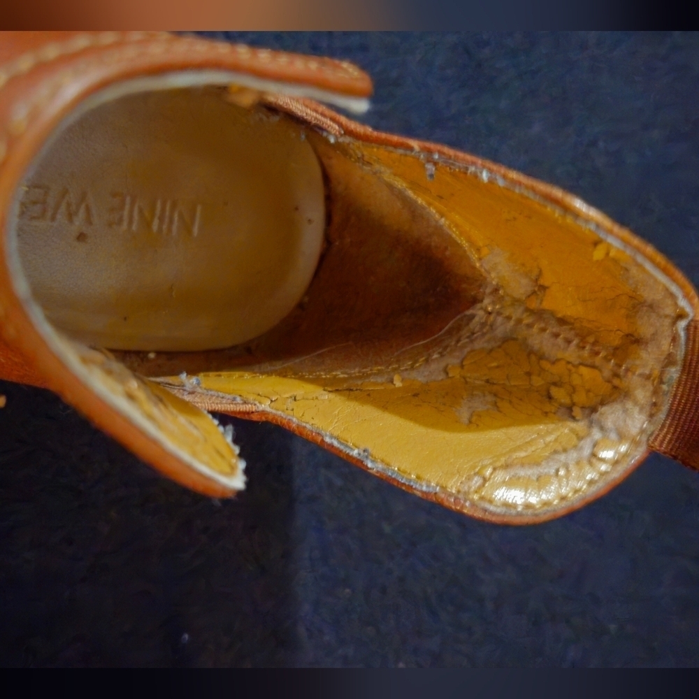 Nine West Tan Ankle Booties - Size 7M - Picture 9 of 10